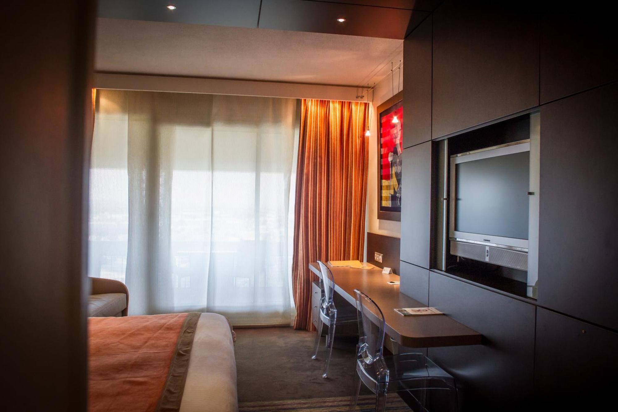 Hotel & Spa Vatel Nîmes Kültér fotó