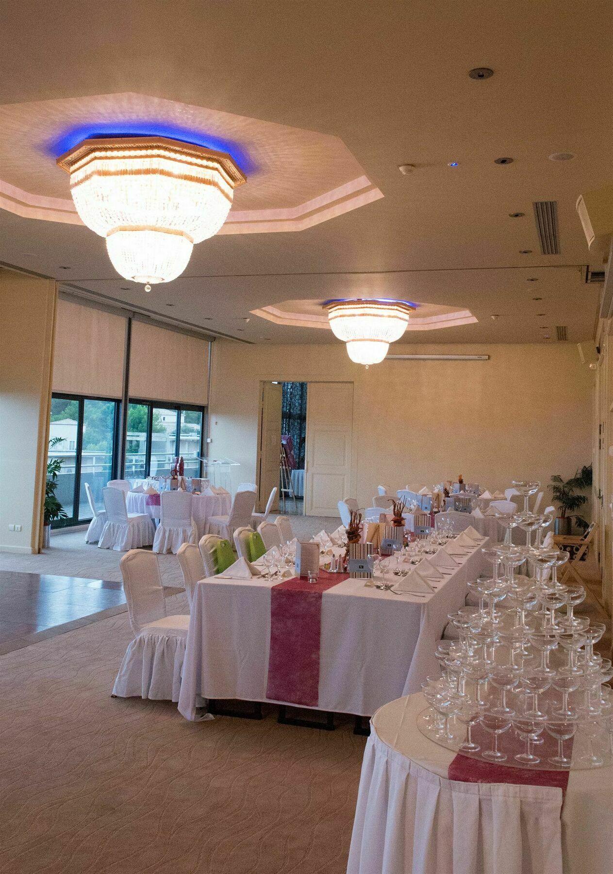 Hotel & Spa Vatel Nîmes Kültér fotó